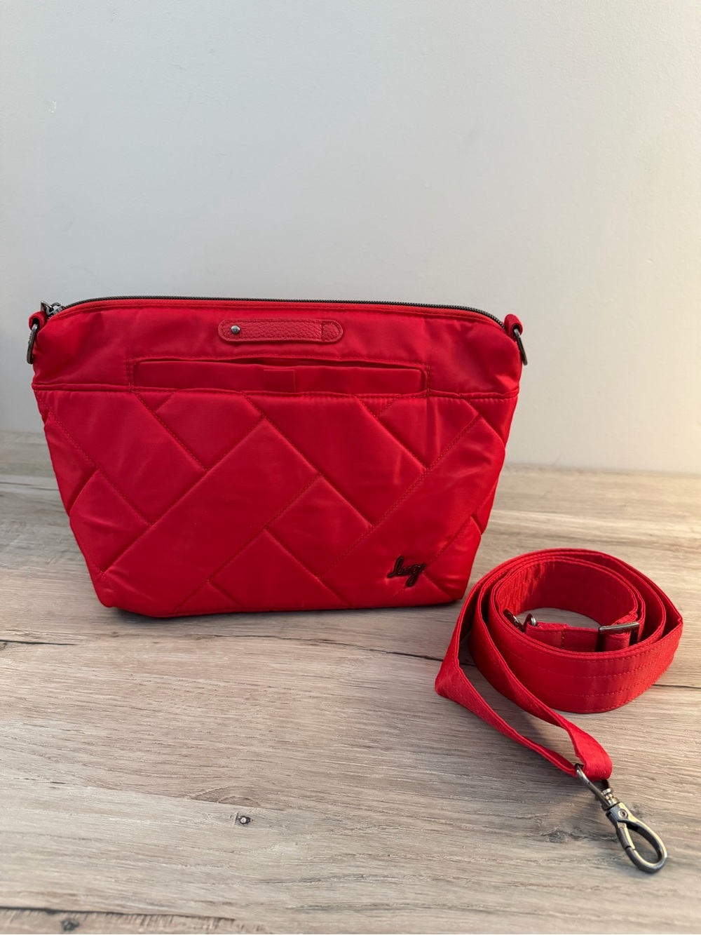 Lug Flare Poppy Red Crossbody Bag with Detachable Strap